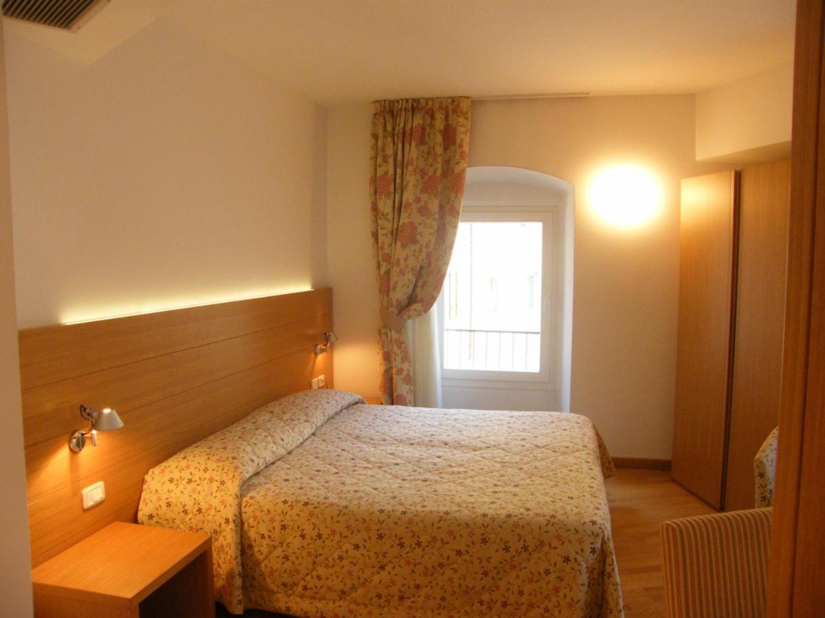 Hotel Romanda Levico Terme Eksteriør billede